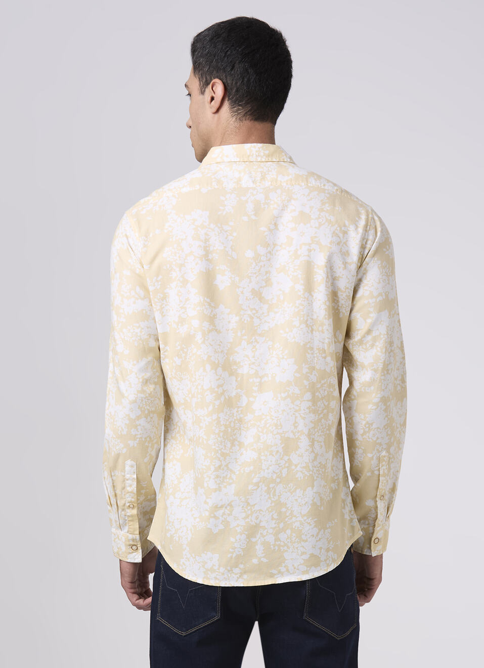 Men Beige Floral Printed Regular Fit Full Sleeve Casual Shirt, , large image number 2