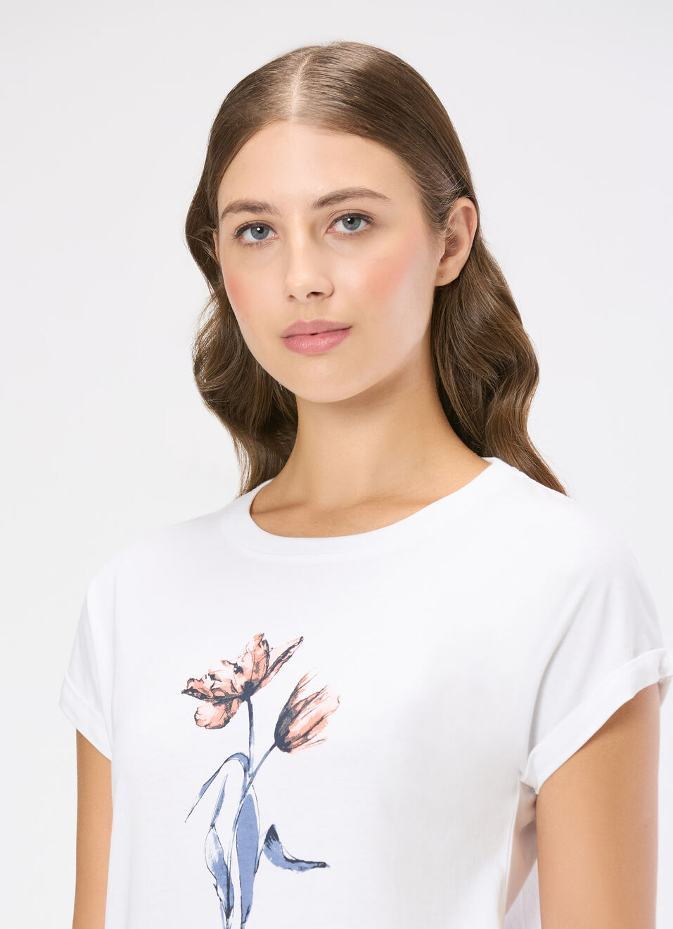 Women White Graphic Print T-shirt, , large image number 4
