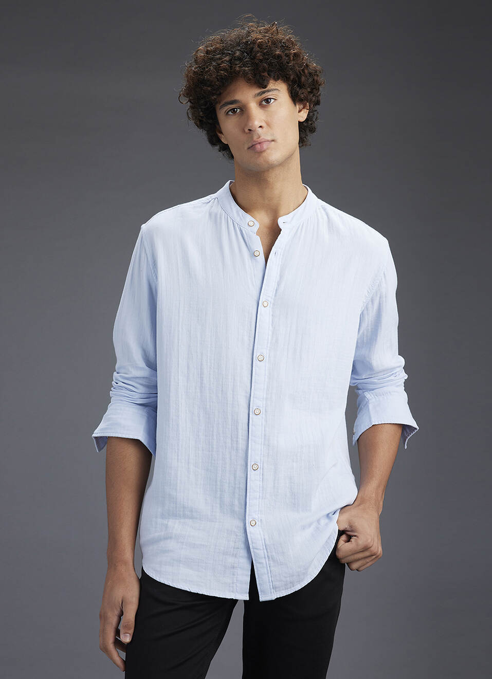 Men Blue Solid Regular Fit Mandarin Collar Shirt, , large image number 0