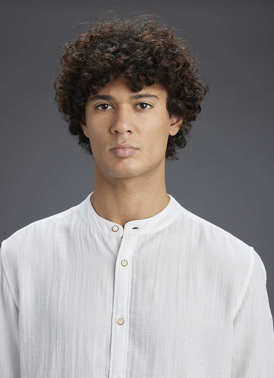 Men White Solid Regular Fit Mandarin Collar Shirt, , large image number 4