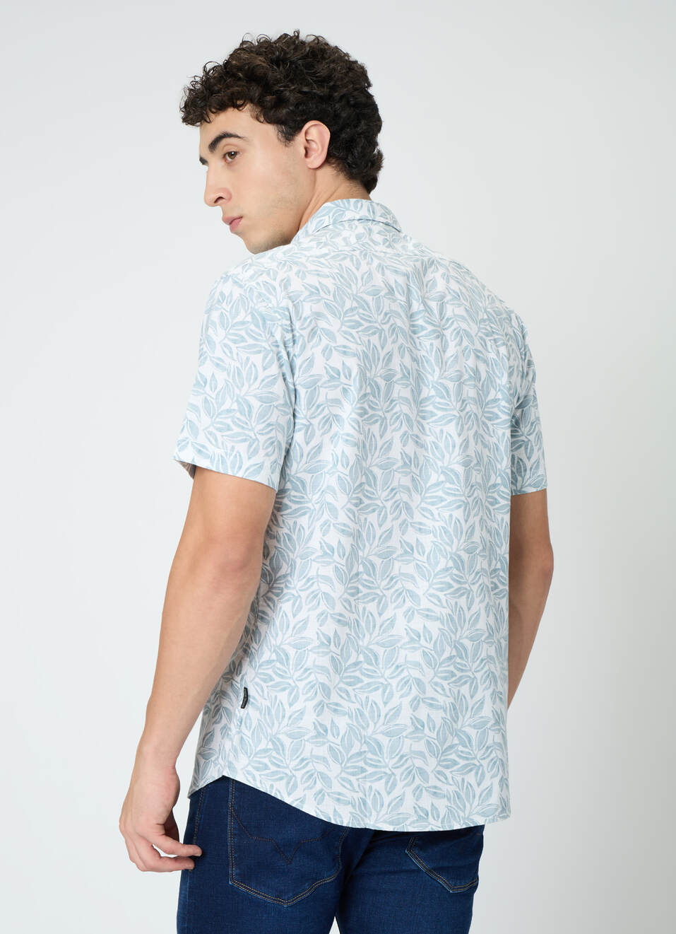 Men Blue Botanical Print Shirt, , large image number 2