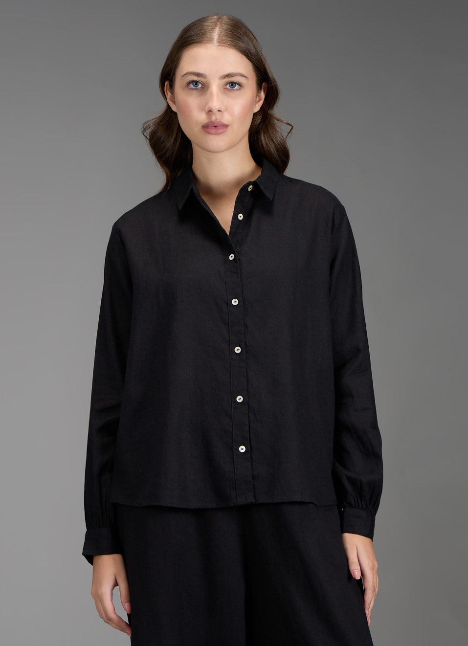 Women Black Solid Regular Fit Shirt, , large image number 5