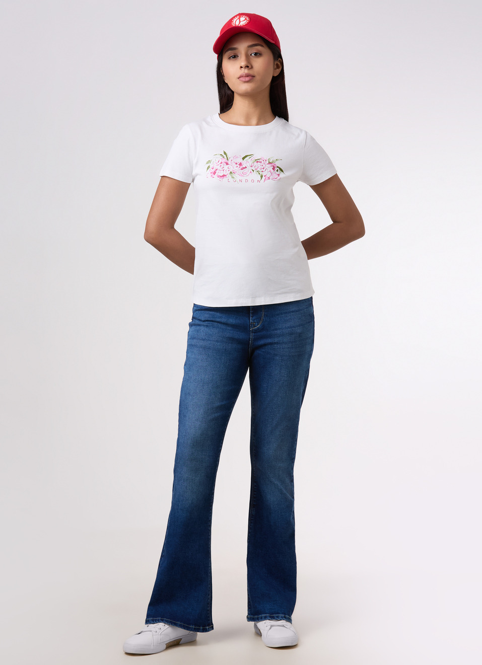 Women White Graphic Print T-shirt, , large image number 5