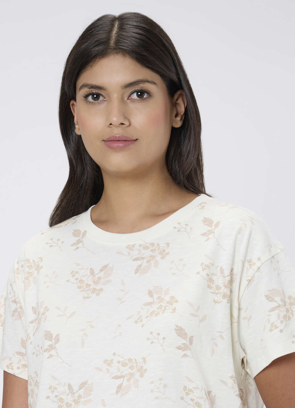 Women Off White Floral Print T-shirt, , large image number 4