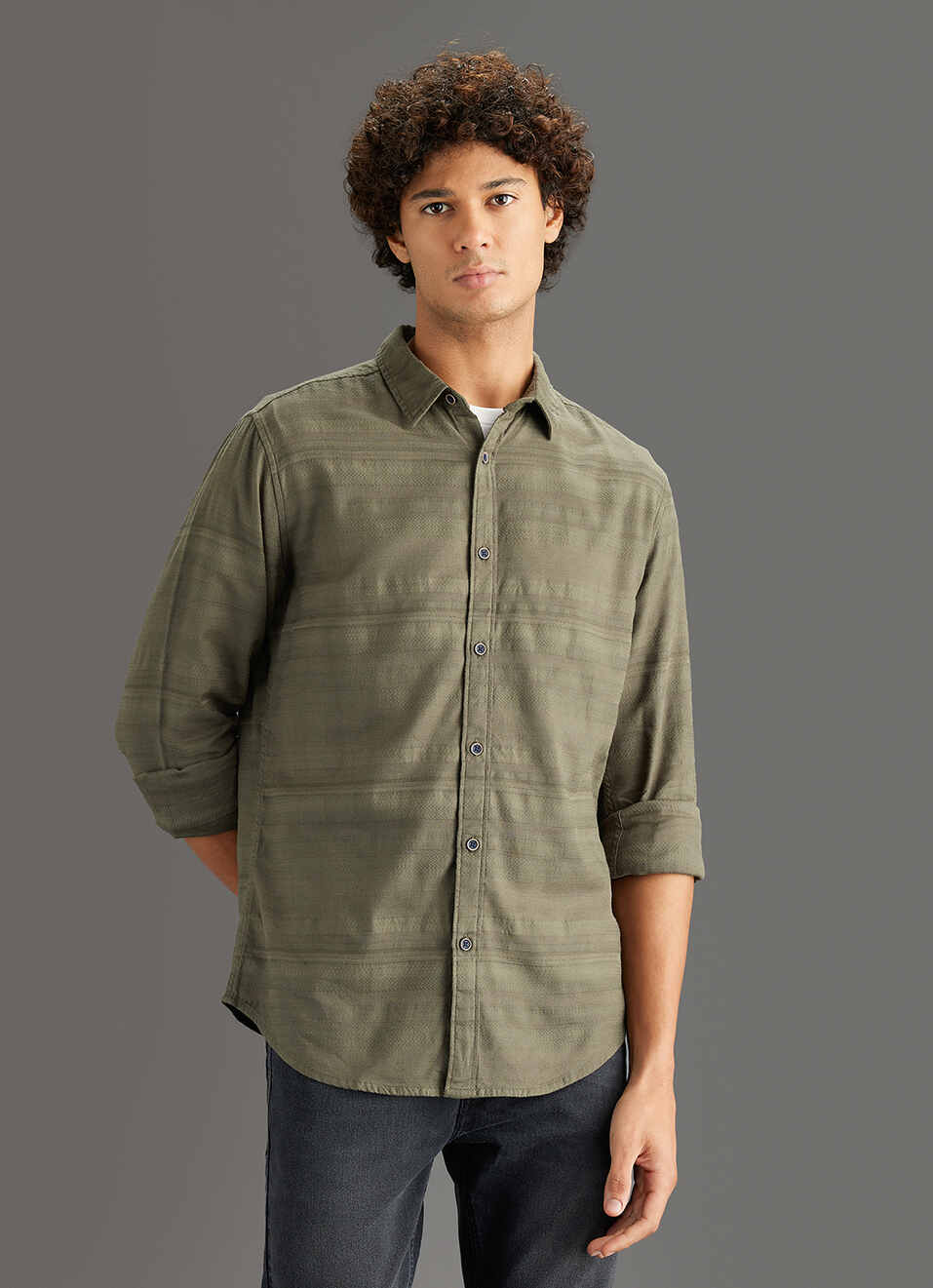 Men Olive Solid Regular Fit Self-structured Shirt, , large image number 5