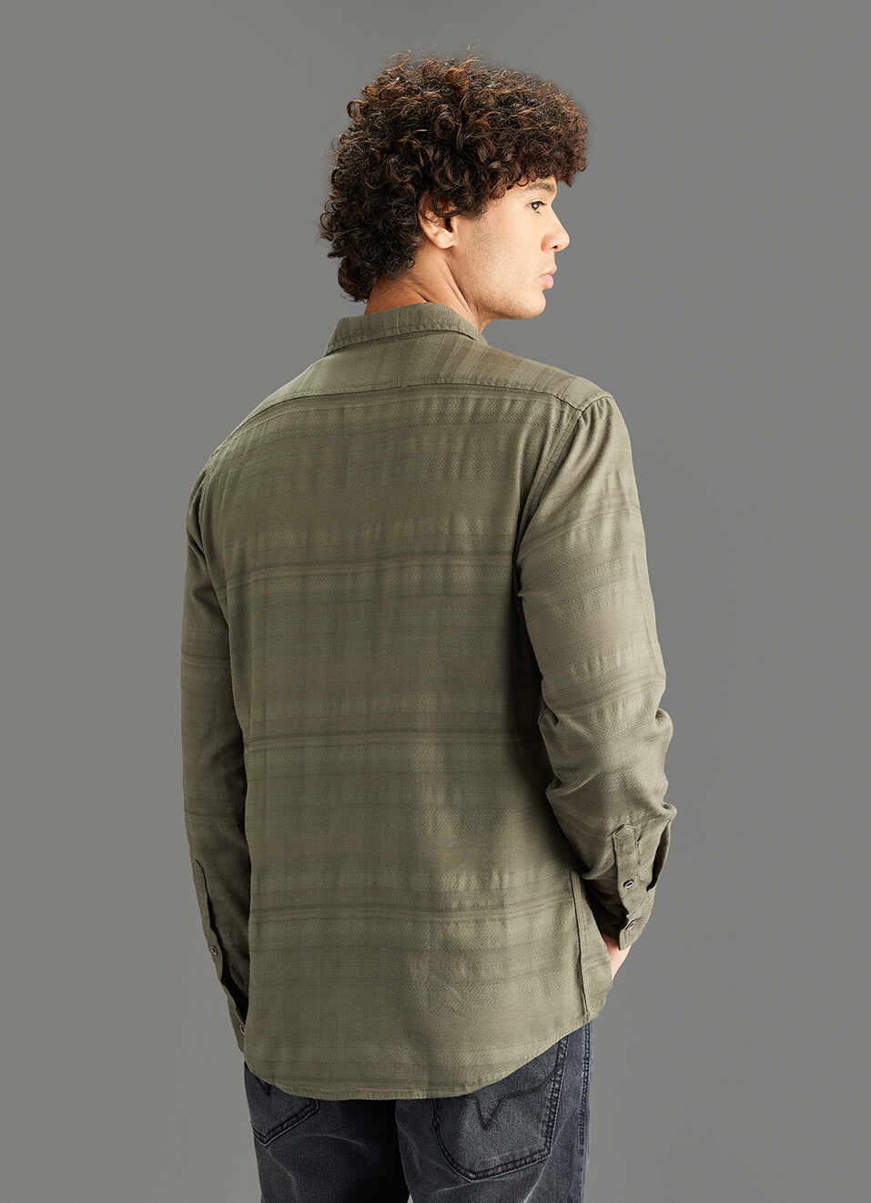Men Olive Solid Regular Fit Self-structured Shirt, , large image number 6