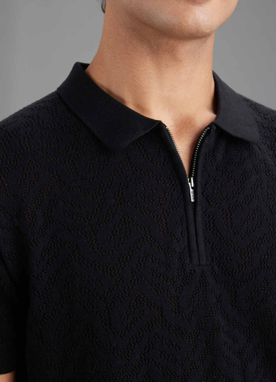 Men Black Regular Fit Short Sleeve Zip Knitted Polo, , large image number 1