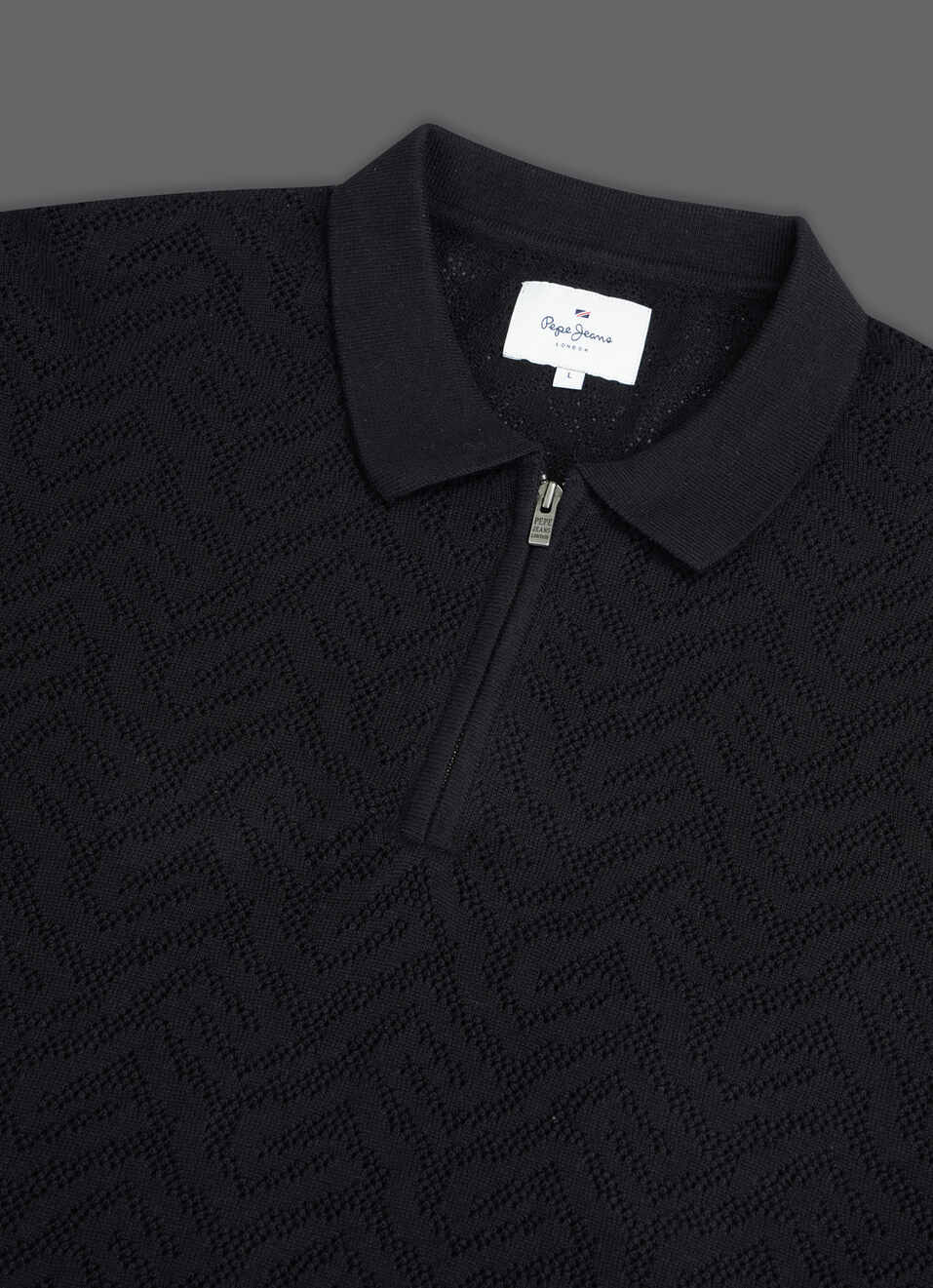 Men Black Regular Fit Short Sleeve Zip Knitted Polo, , large image number 3