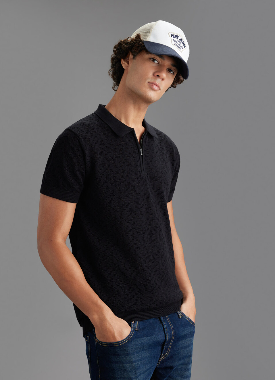 Men Black Regular Fit Short Sleeve Zip Knitted Polo, , large image number 0