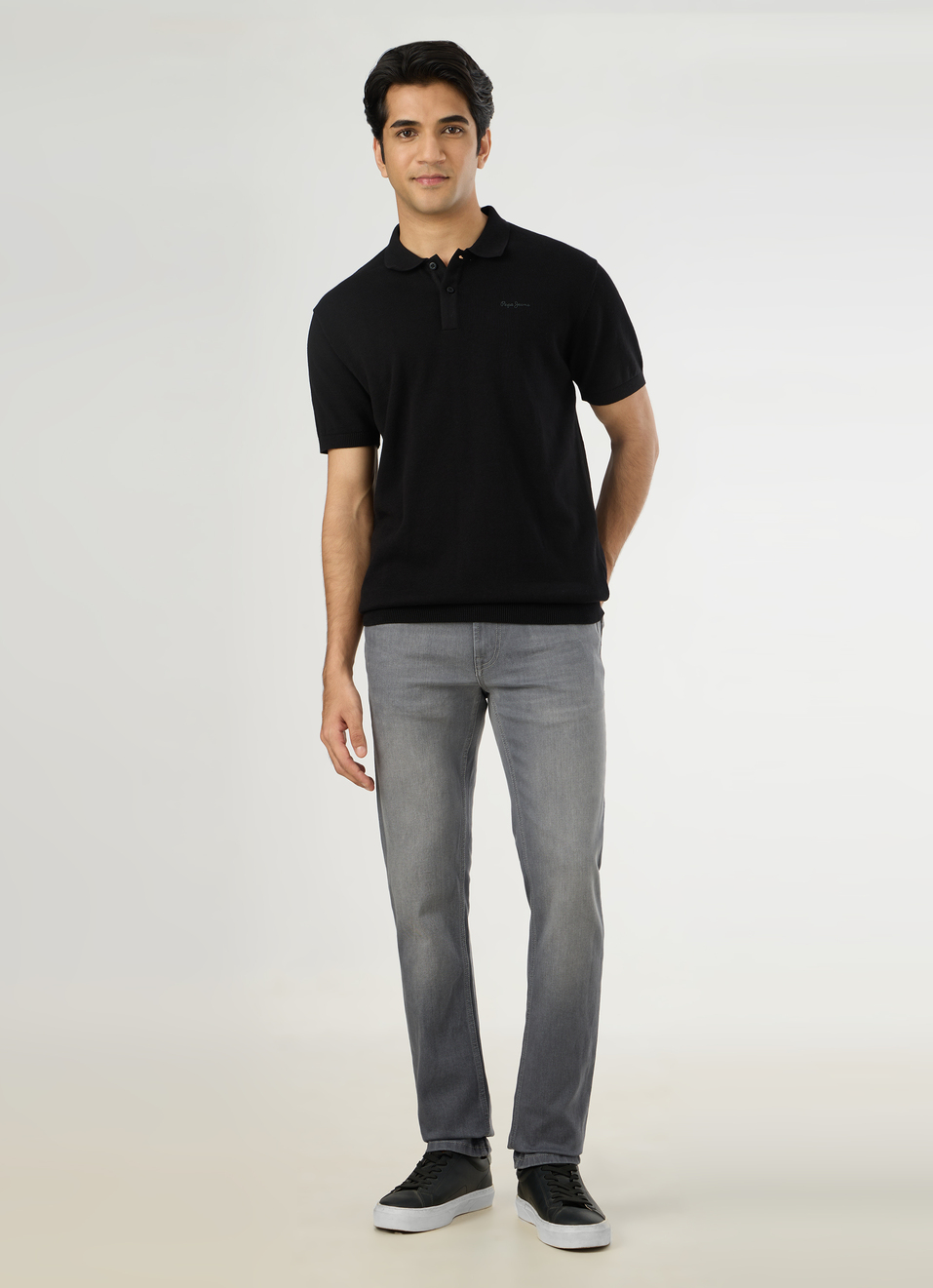 Men Black Regular Fit Short Sleeve Knitted Polo, , large image number 5