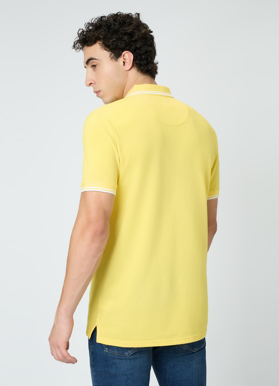 Men Yellow Solid Polo Collar T-shirt, , large image number 2