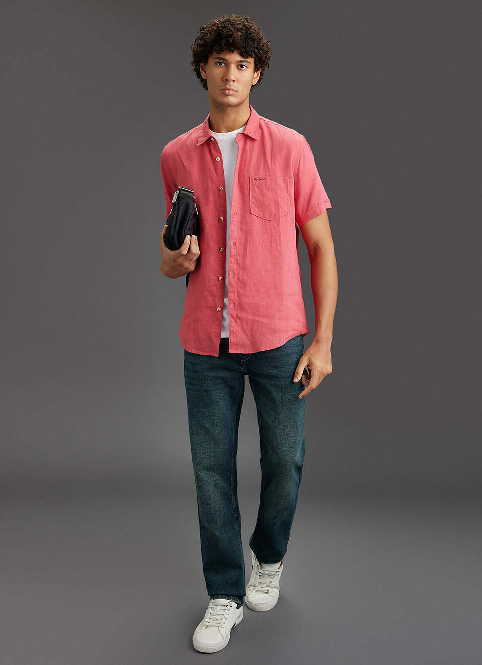 Men Pink Pure Linen Short Sleeve Shirt image number 2