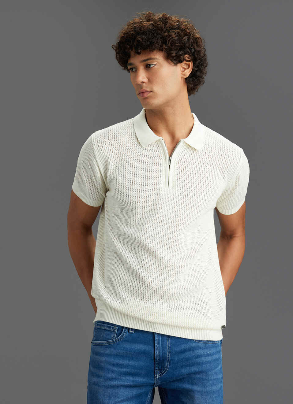 Men Off White Regular Fit Short Sleeve Knitted Zip Polo, , large image number 5