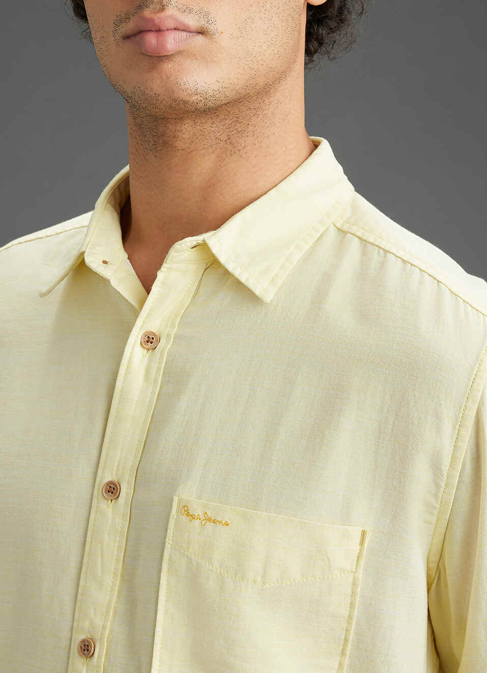 Men Light Yellow Solid Regular Fit Full Sleeve Casual Shirt, , large image number 1