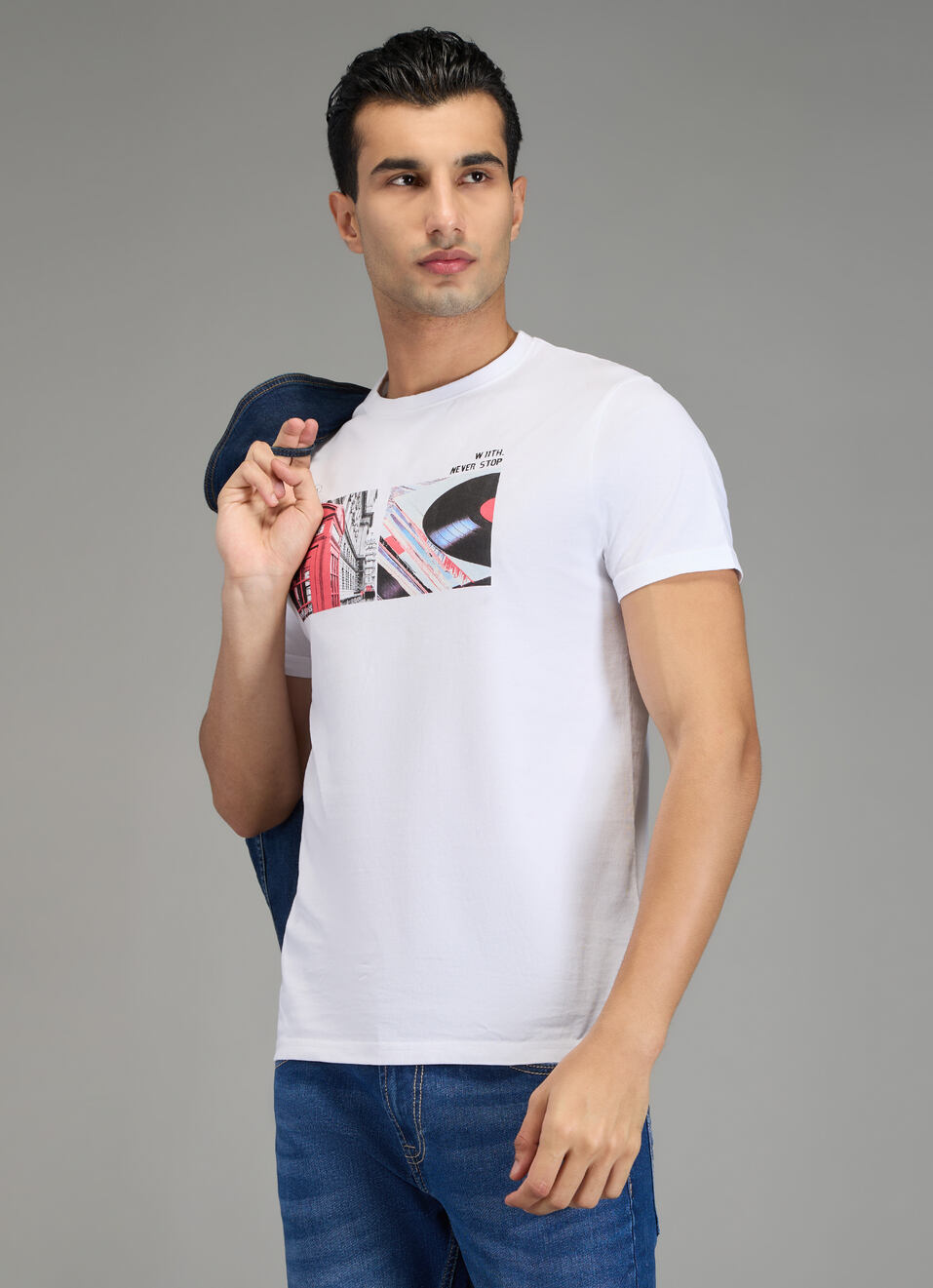 Men White Graphic Slim Fit T-shirt, , large image number 0