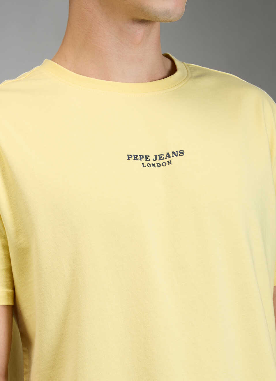 Men Yellow Graphic Print Relaxed Fit Crew Neck T-shirt, , large image number 1