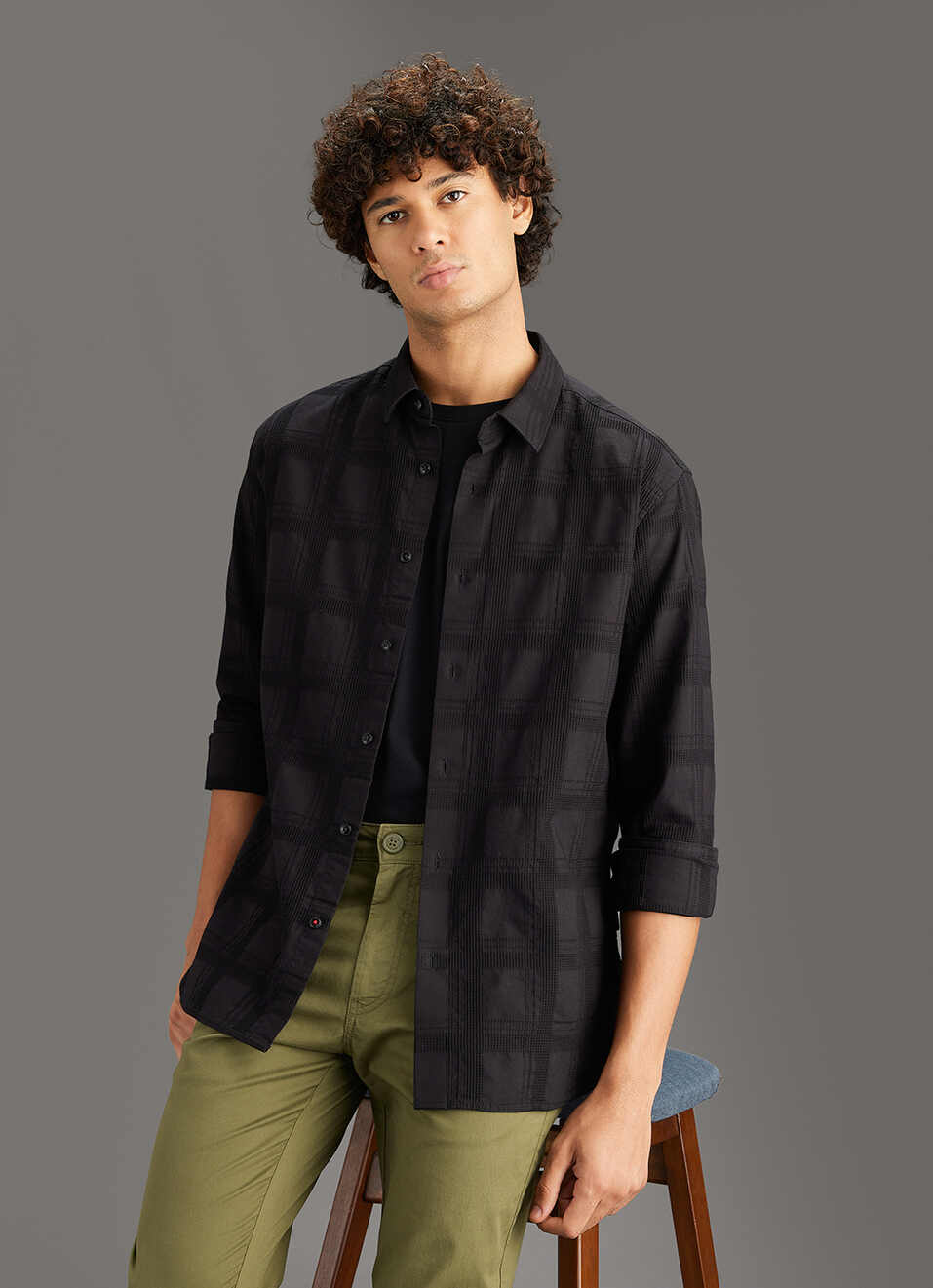 Men Black Self-structured Regular Fit Cotton Shirt, , large image number 0