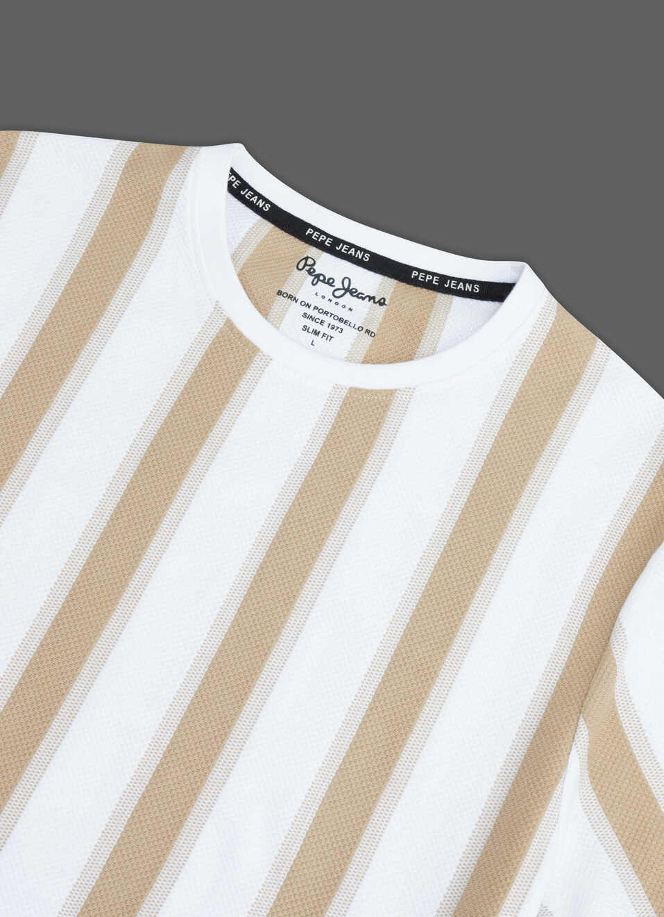 Men Beige Vertical Stripe Slim Fit Short Sleeve T-shirt, , large image number 3