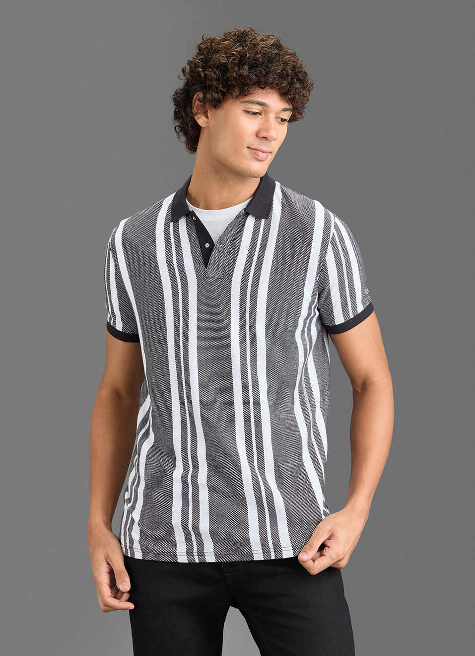 Men Black Vertical Stripe Short Sleeve Polo, , large image number 5