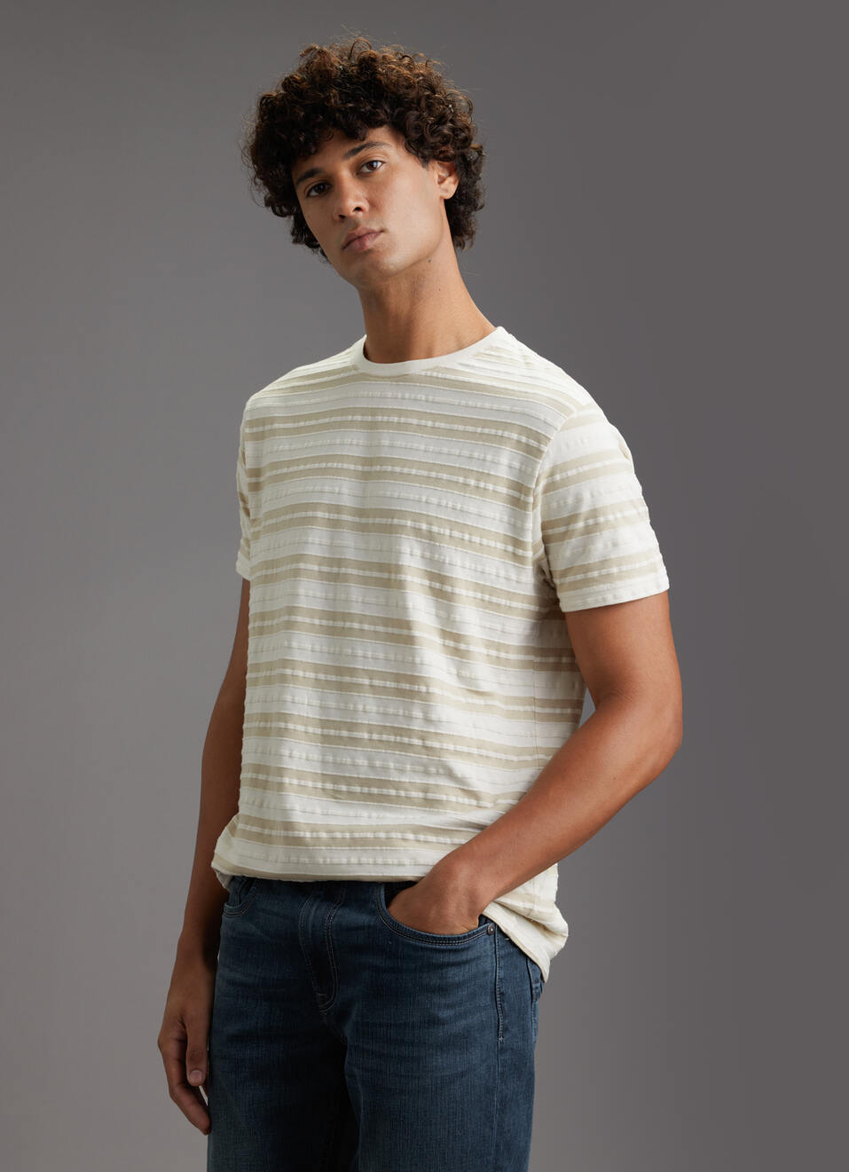 Men Ecru White Textured Stripe Slim Fit Short Sleeve T-shirt, , large image number 7
