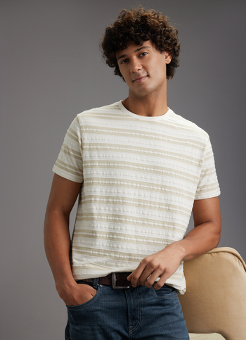 Men Ecru White Textured Stripe Slim Fit Short Sleeve T-shirt