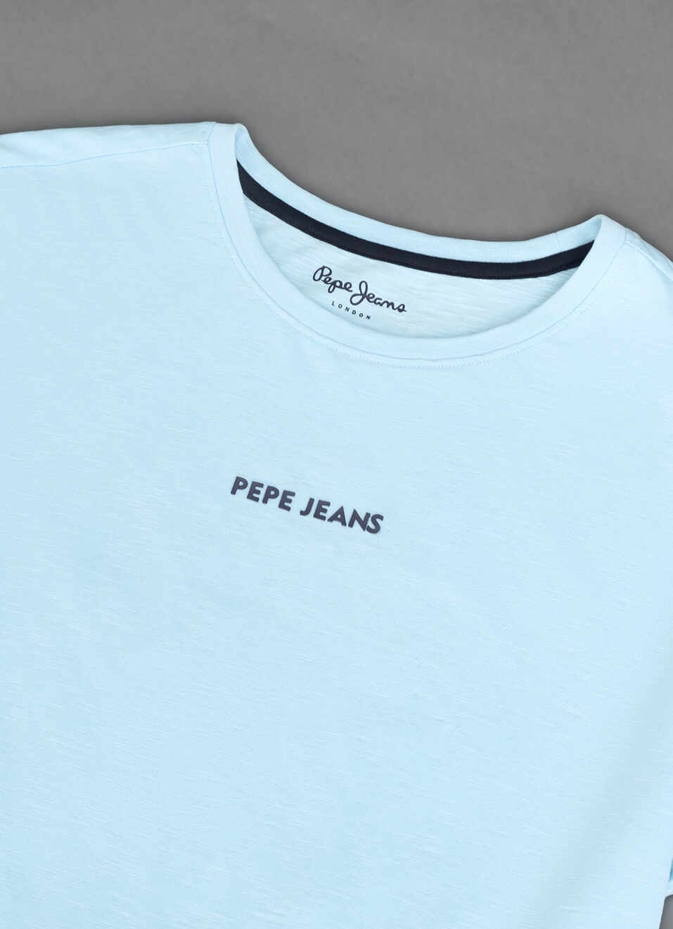 Men Sky Blue Relaxed Fit Short Sleeve Graphic T-shirt, , large image number 3