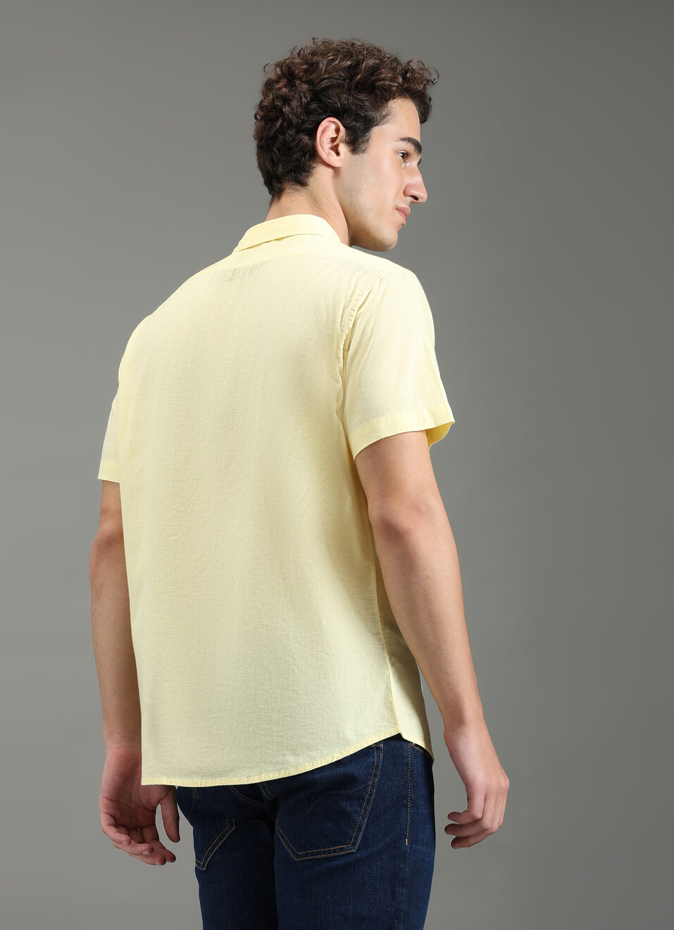 Men Yellow Solid Short Sleeve Shirt, , large image number 2