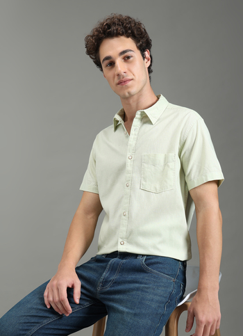 Men Green Solid Short Sleeve Shirt