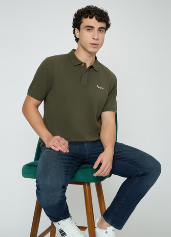 Men Green Solid Short Sleeves Polo