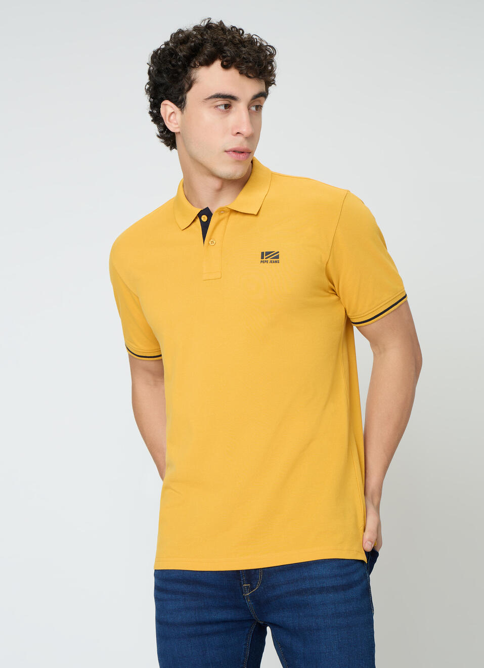 Men Yellow Solid Short Sleeves Polo, , large image number 1