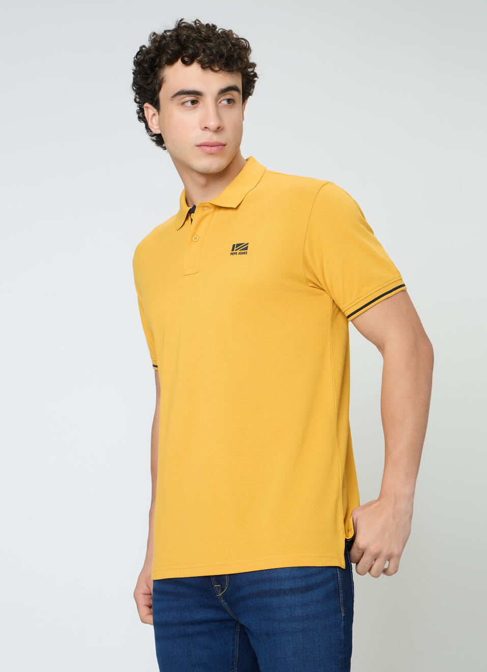 Men Yellow Solid Short Sleeves Polo, , large image number 3