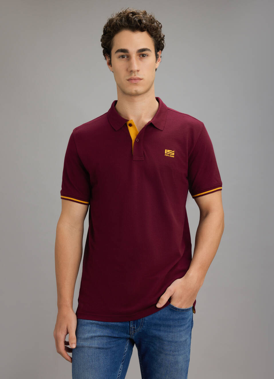 Men Red Solid Short Sleeves Polo, , large image number 1