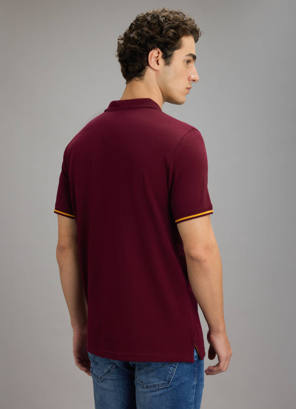 Men Red Solid Short Sleeves Polo, , large image number 2