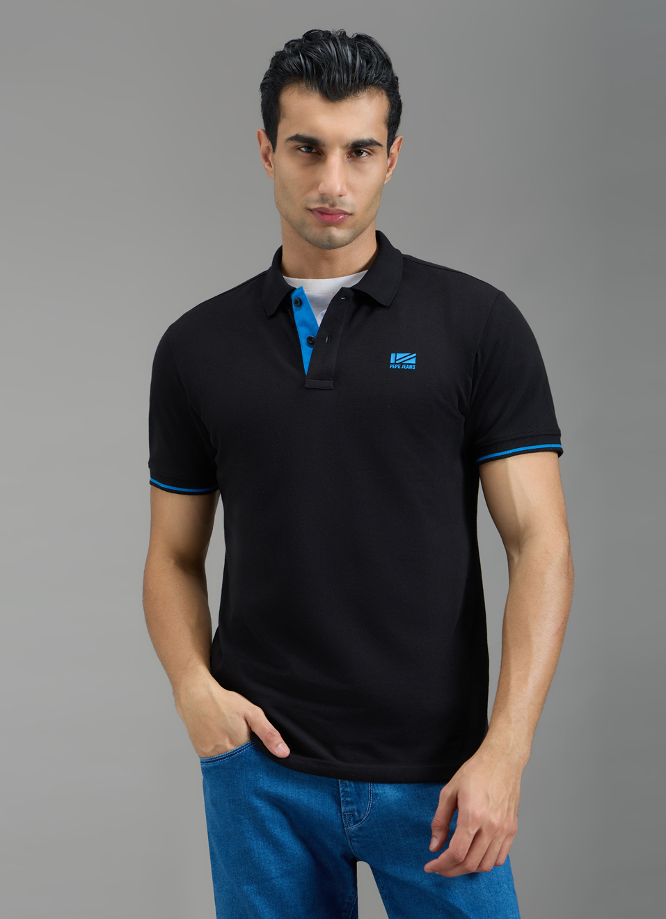 Men Black Solid Short Sleeves Polo, , large image number 0