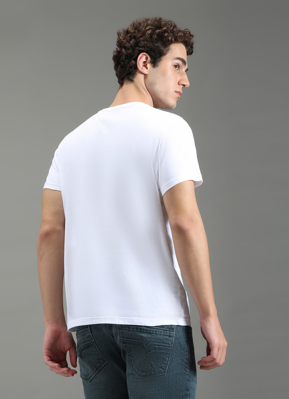 Men White Graphic Slim Fit T-shirt, , large image number 2
