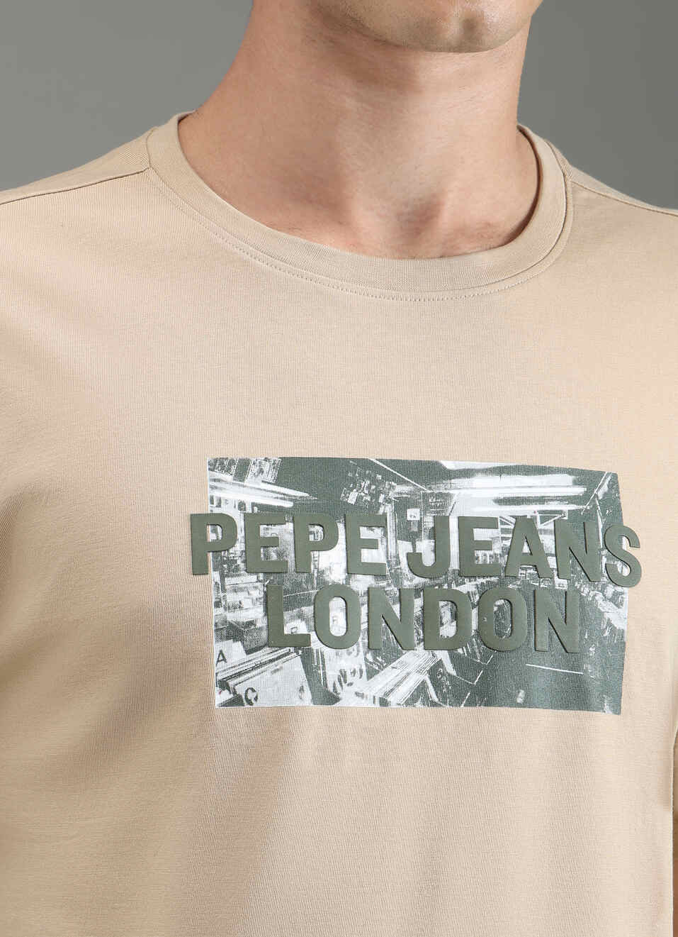 Men Beige Relaxed Fit Graphic T-shirt, , large image number 6