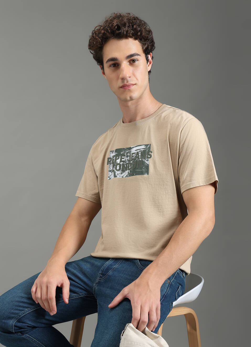 Men Beige Relaxed Fit Graphic T-shirt, , large image number 0