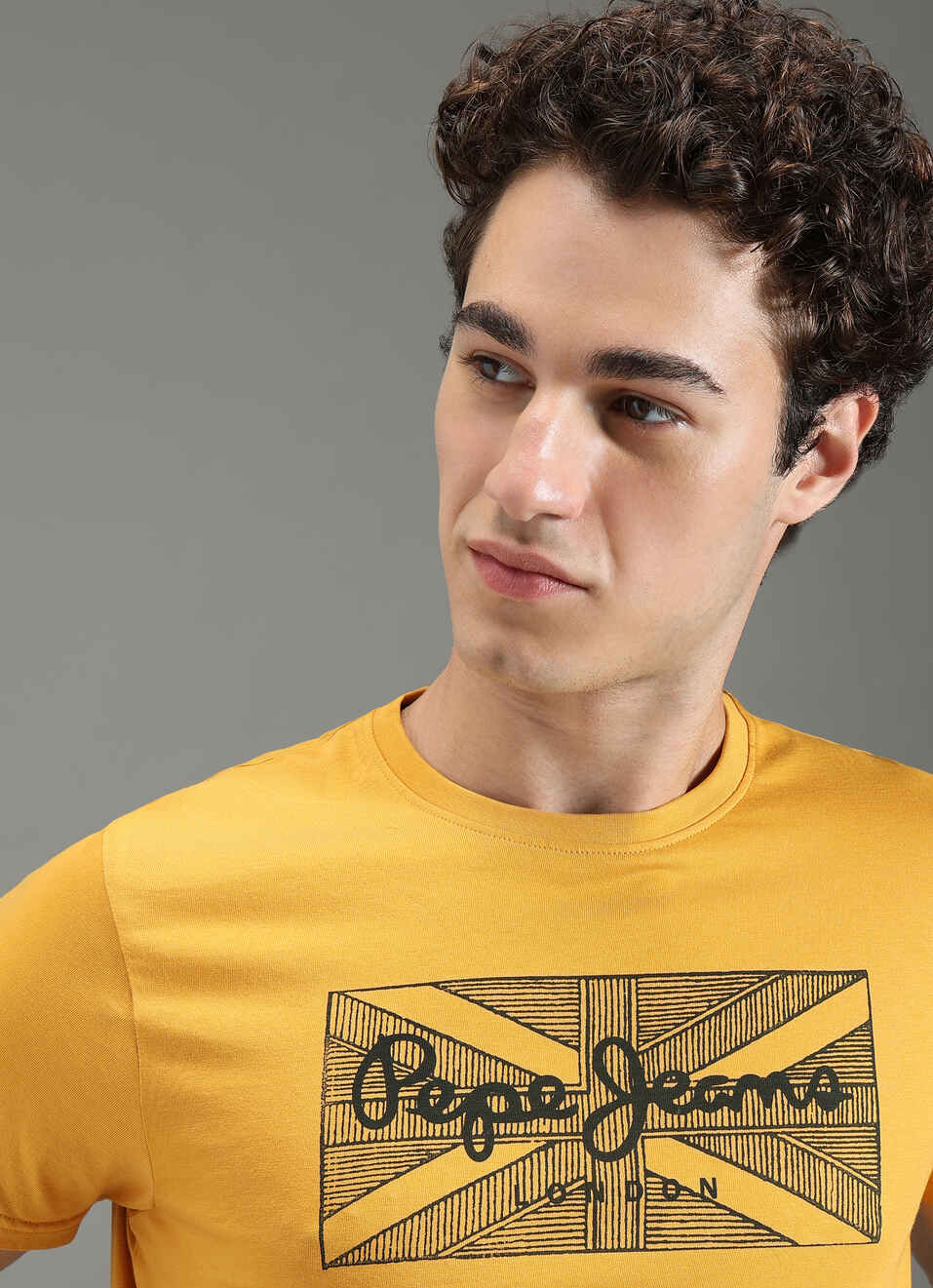 Men Yellow Slim Fit Graphic T-shirt, , large image number 4