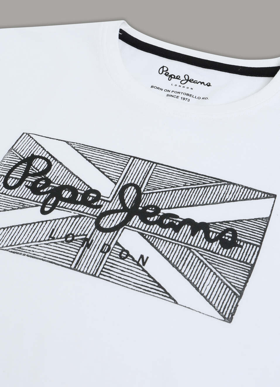 Men White Slim Fit Graphic T-shirt, , large image number 7