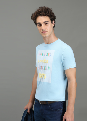 Men Blue Slim Fit Graphic T-shirt