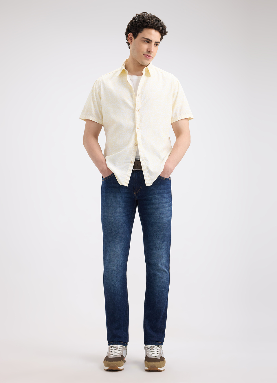 Men Yellow Floral Print Short Sleeve Shirt, , large image number 5