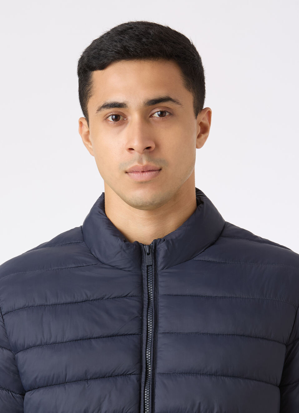 Men Blue Lightweight Quilted Puffer Jacket, , large image number 4