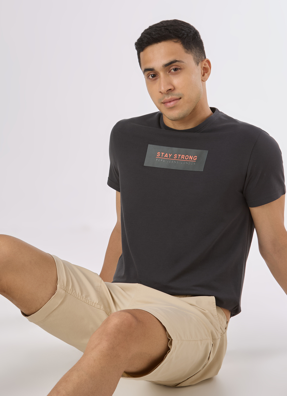 Men Grey Crew Neck Slim Fit T-shirt, , large image number 0