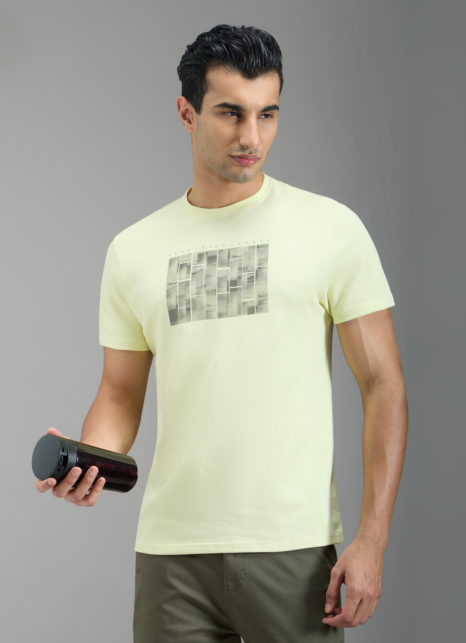 Men Yellow Graphic Print Slim Fit T-shirt, , large image number 1