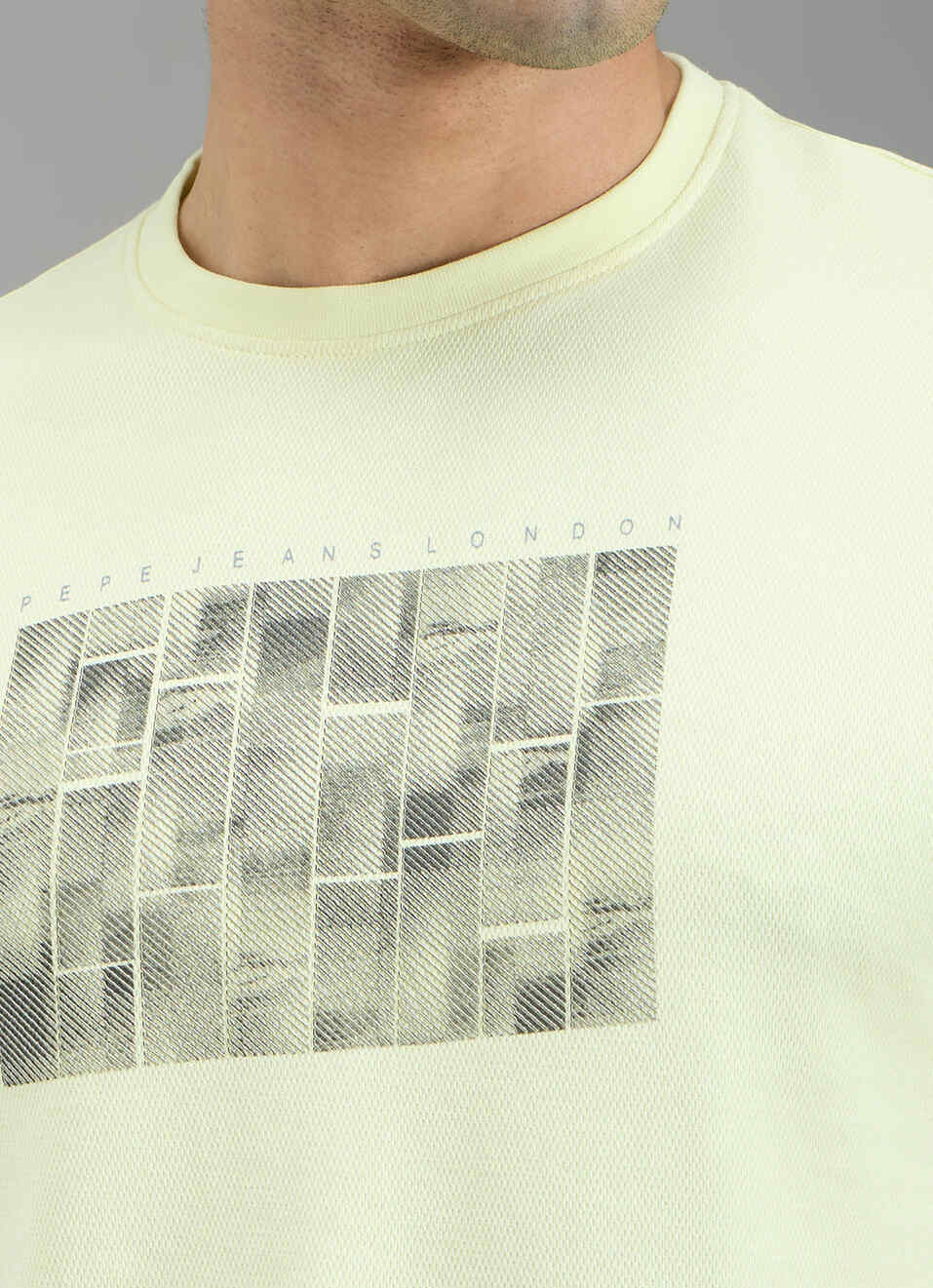 Men Yellow Graphic Print Slim Fit T-shirt, , large image number 5