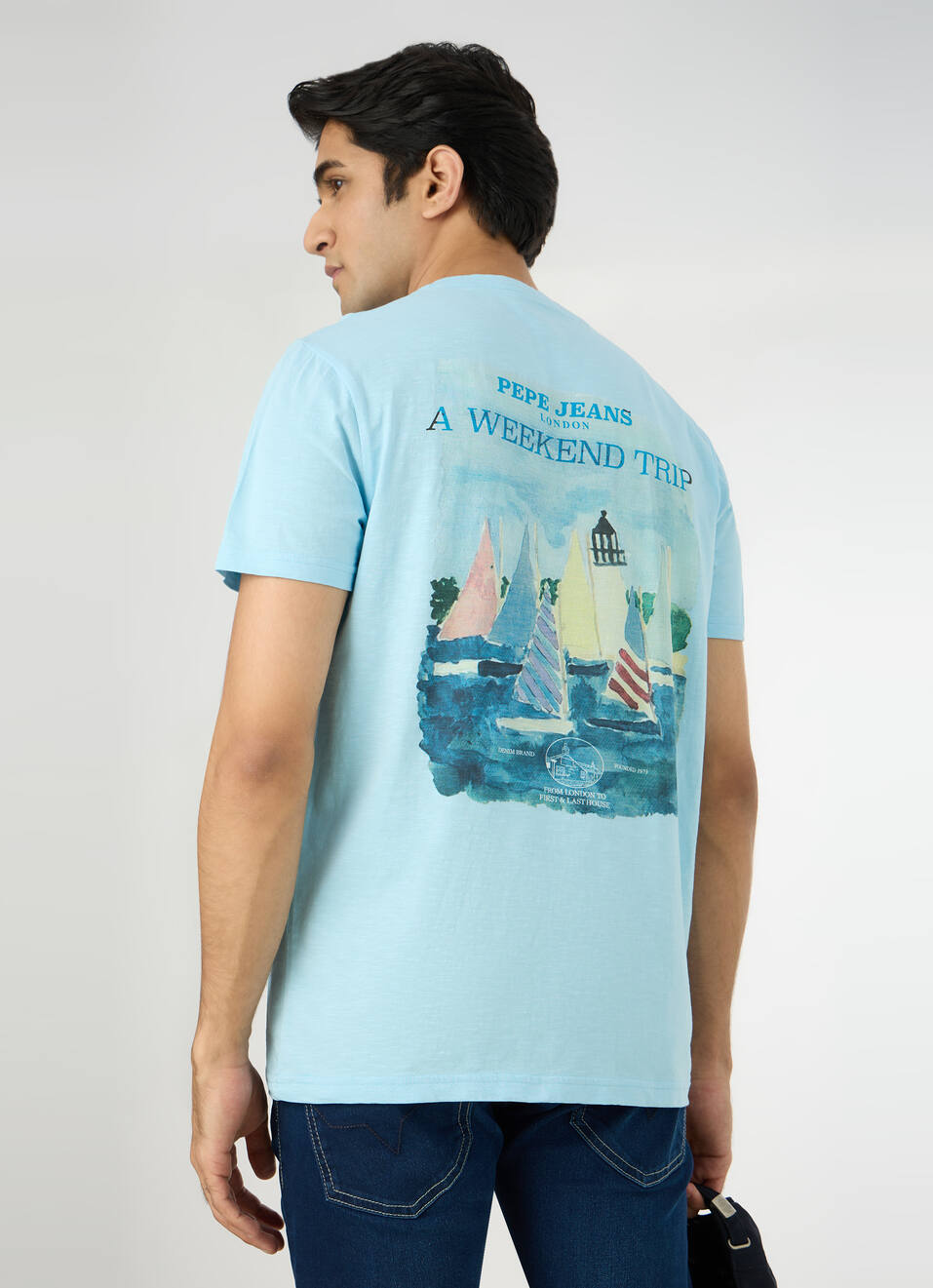 Men Sky Blue Slim Back Print T-shirt, , large image number 0