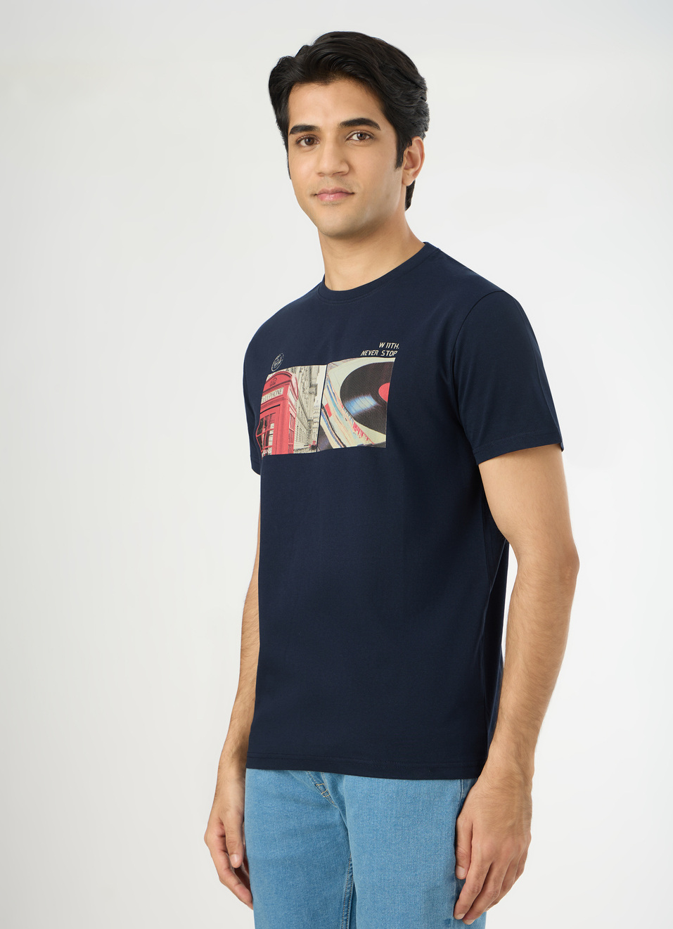 Men Navy Slim Graphic T-shirt, , large image number 3