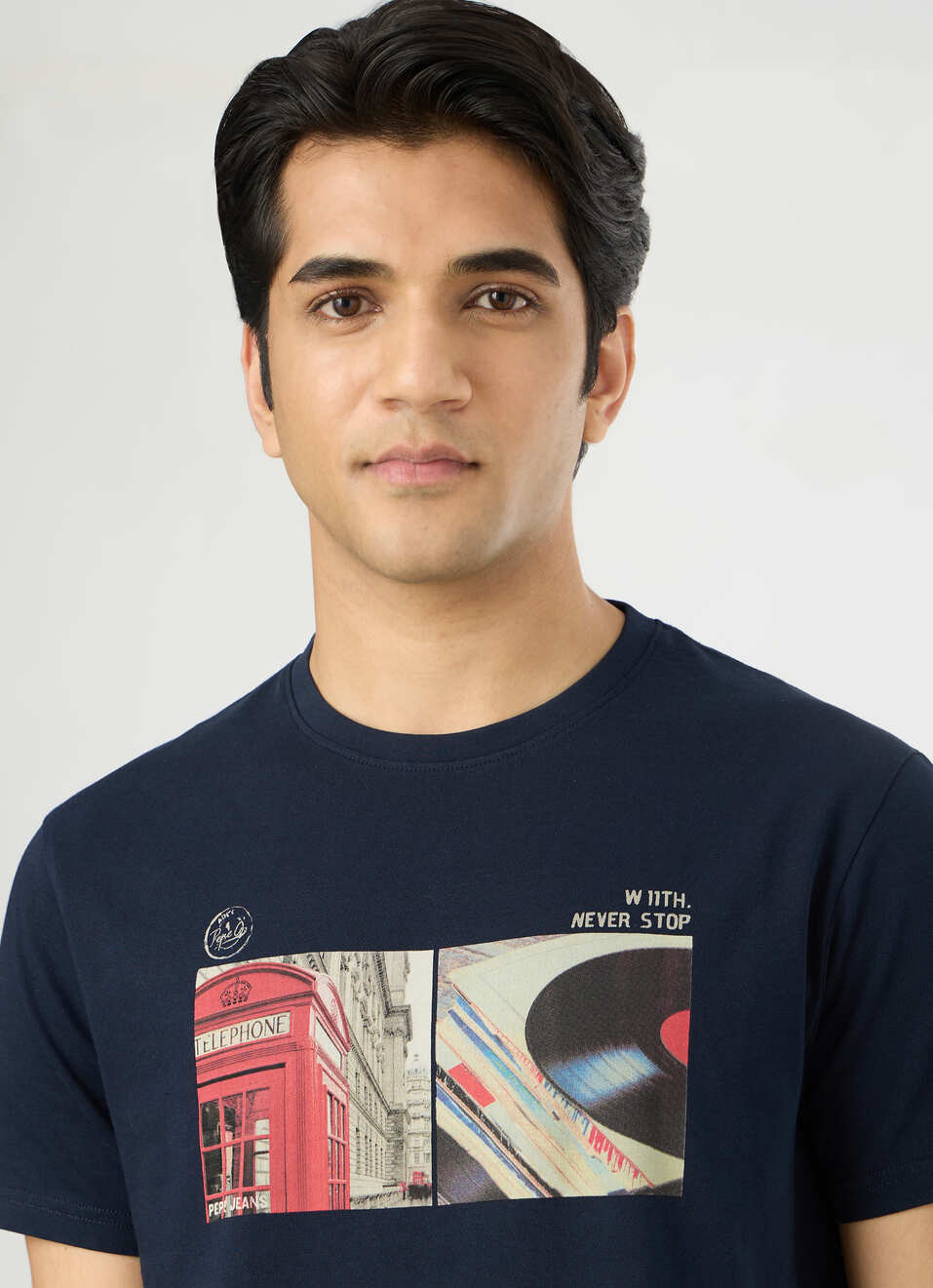 Men Navy Slim Graphic T-shirt, , large image number 4