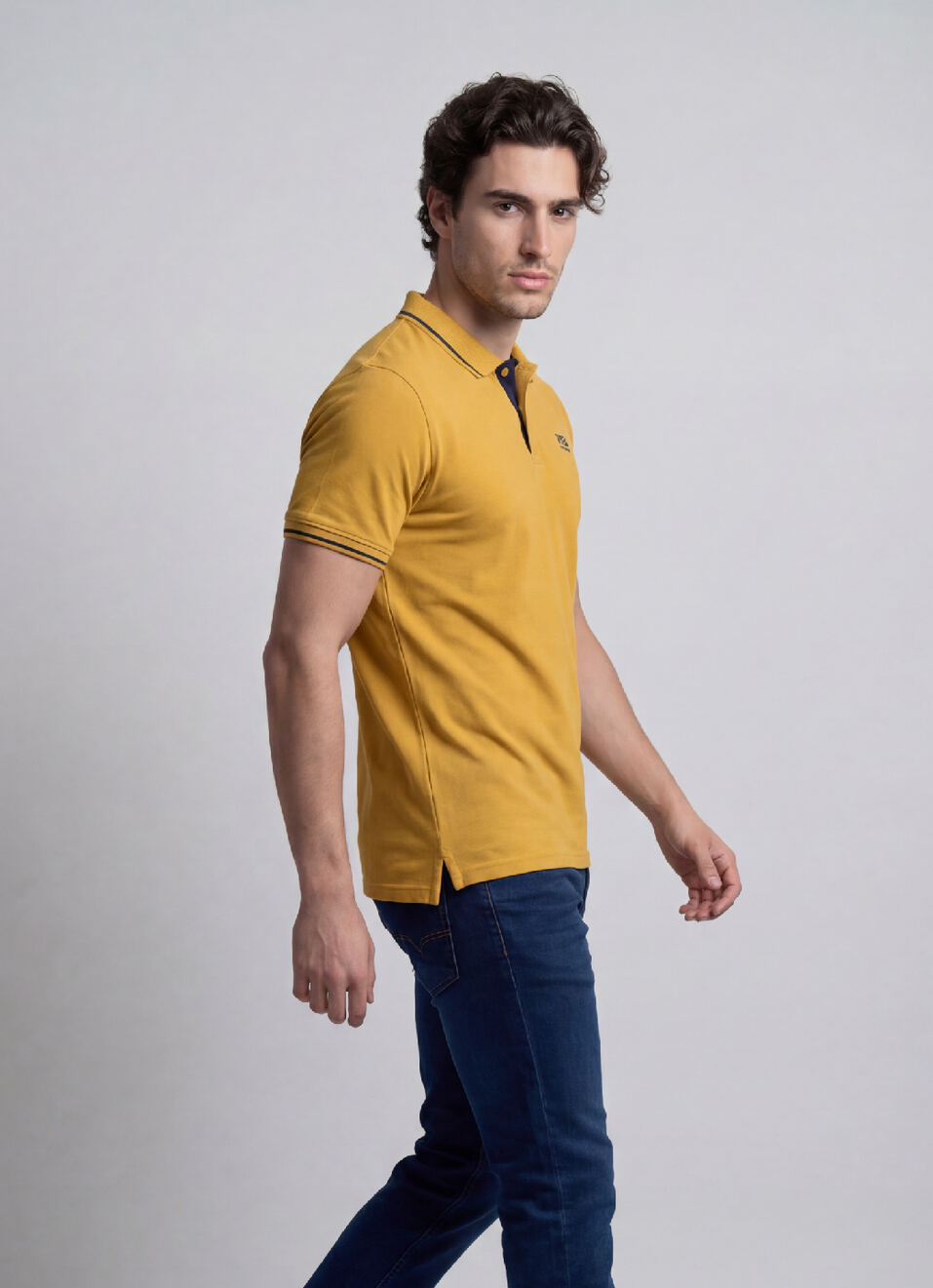 Men Yellow Solid Short Sleeves Polo, , large image number 3