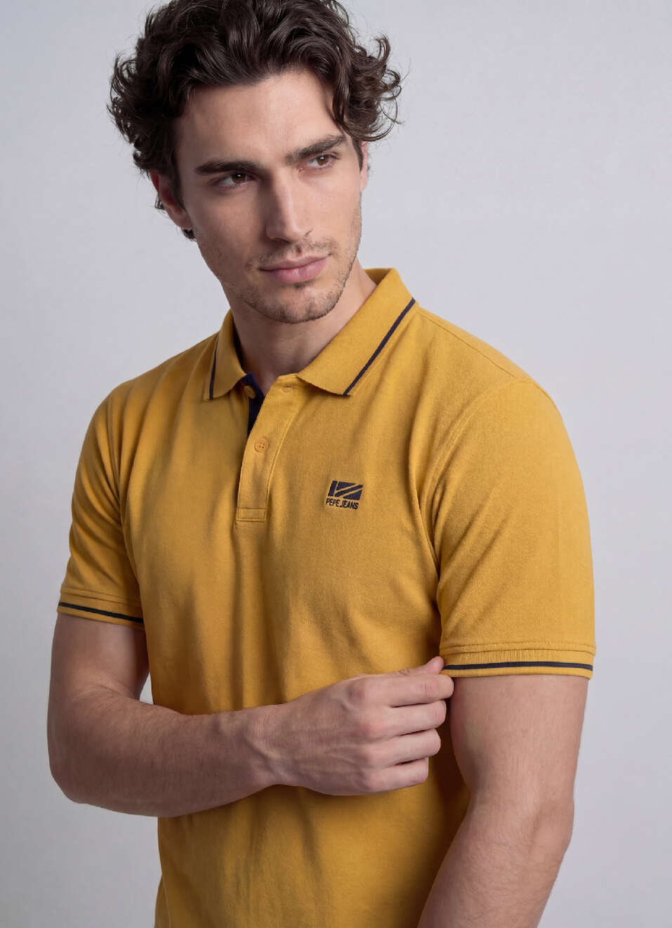 Men Yellow Solid Short Sleeves Polo, , large image number 4